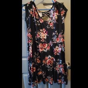 No boundaries Black and floral dress